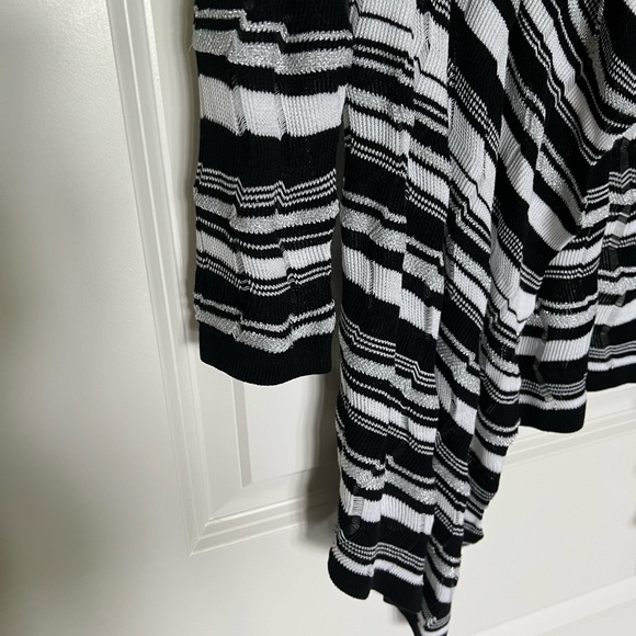 Chicos Travelers Collection Striped Cardigan LIKE NEW - Picture 3 of 5